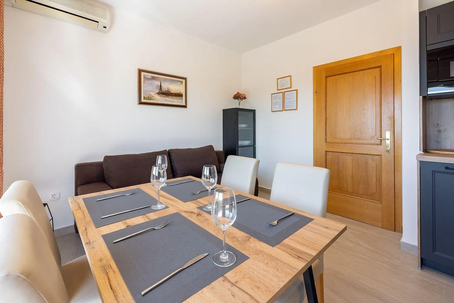 Exquisites Apartment Nur 100 Meter Zum Strand Mit Sauna, Whirlpool, Meerblick Dramalj
